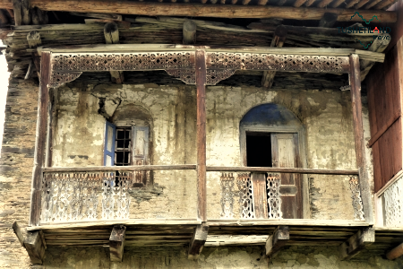 Abandoned old house in Shenako