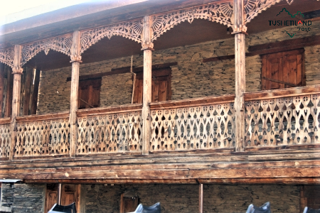 Old house Balcony in Diklo